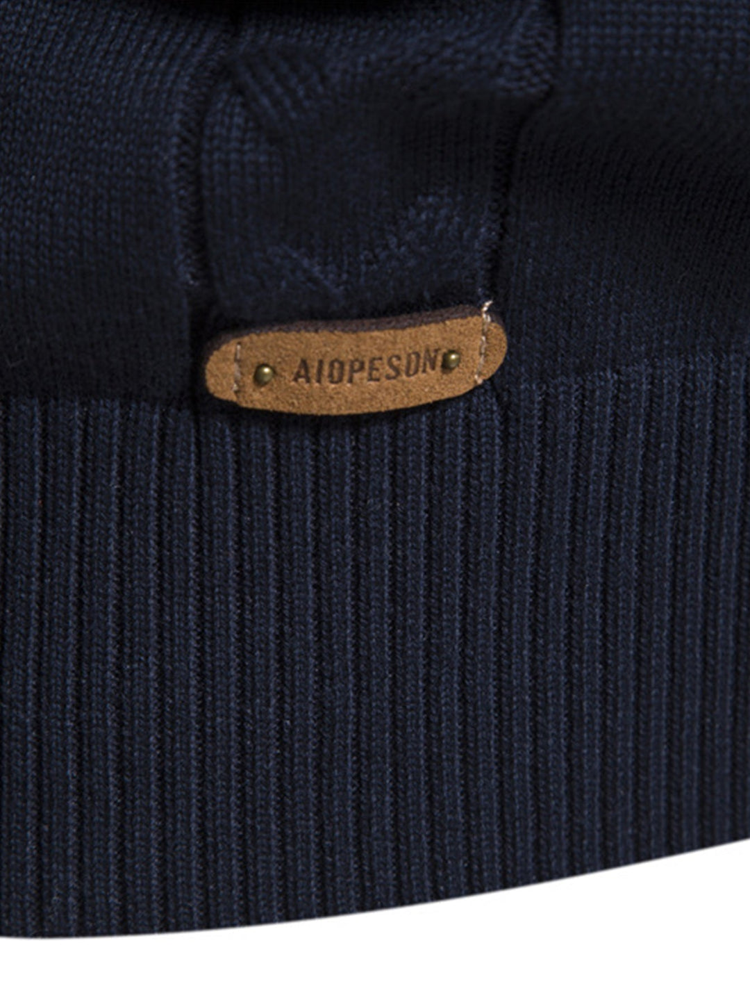Sven | Jacquardtrui met contrastpatroon en korte rits