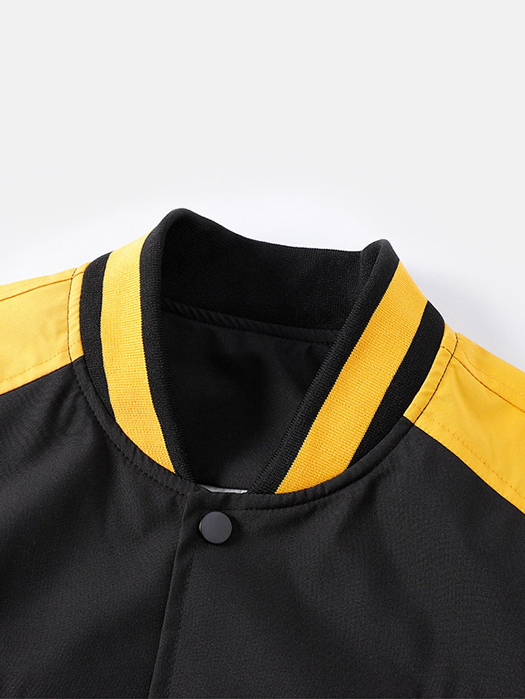 Berend | Baseball jack met staande kraag en contrasterend borduursel