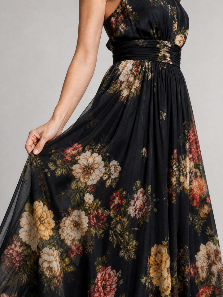 Miranda | Maxi-jurk met Rozenprint op Zwart
