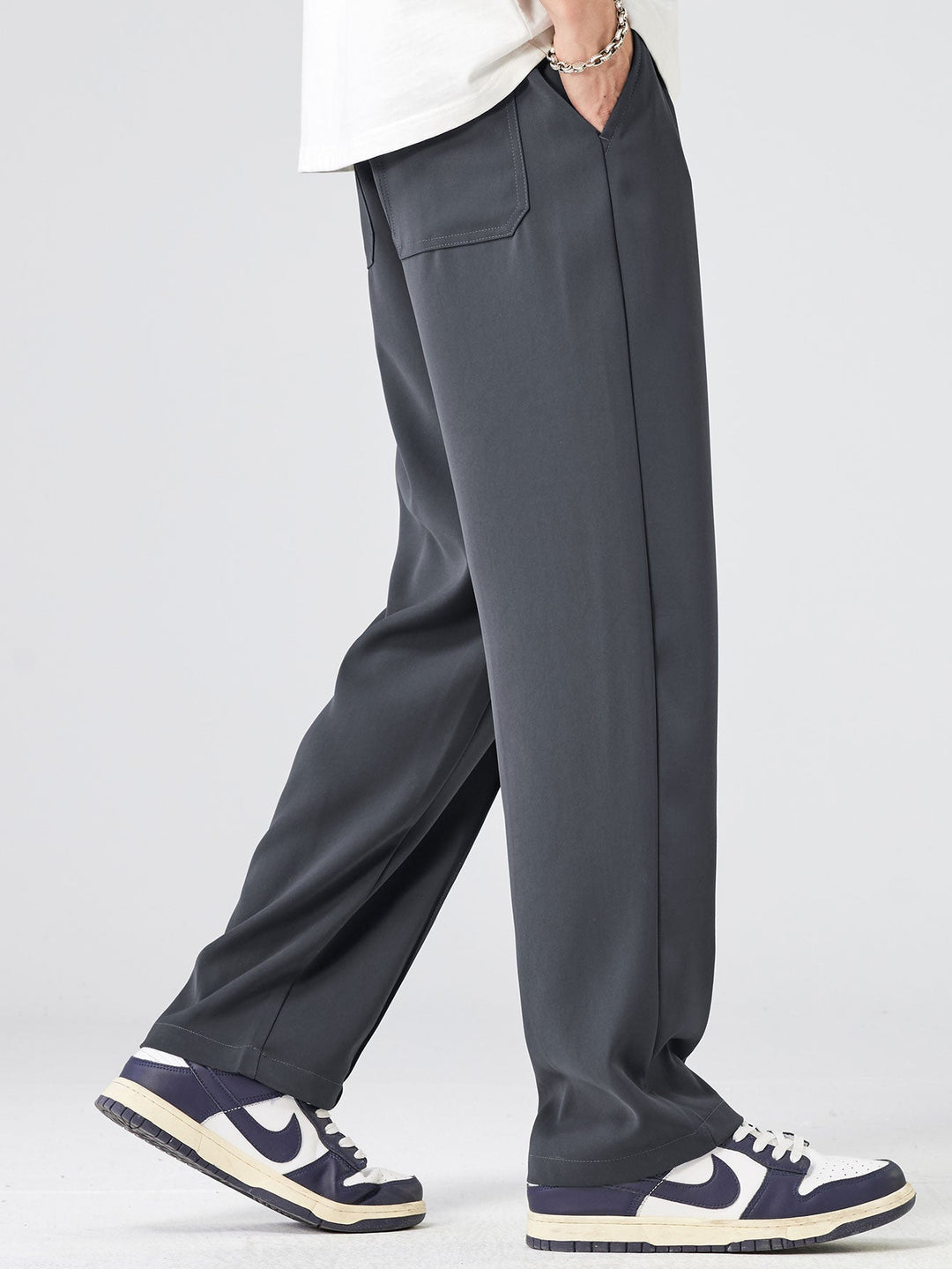 Abel | Geplooide Pantalon met Trekkoord