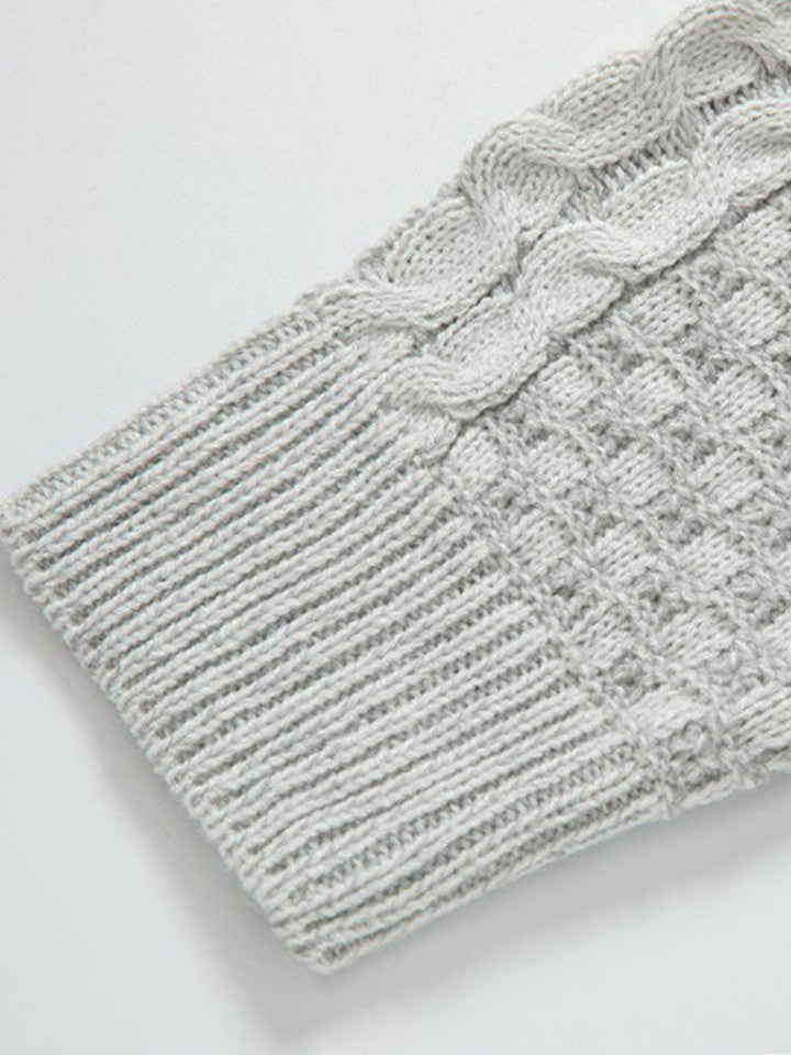 Guus | Gebreide jacquard coltrui met leren gespdetails
