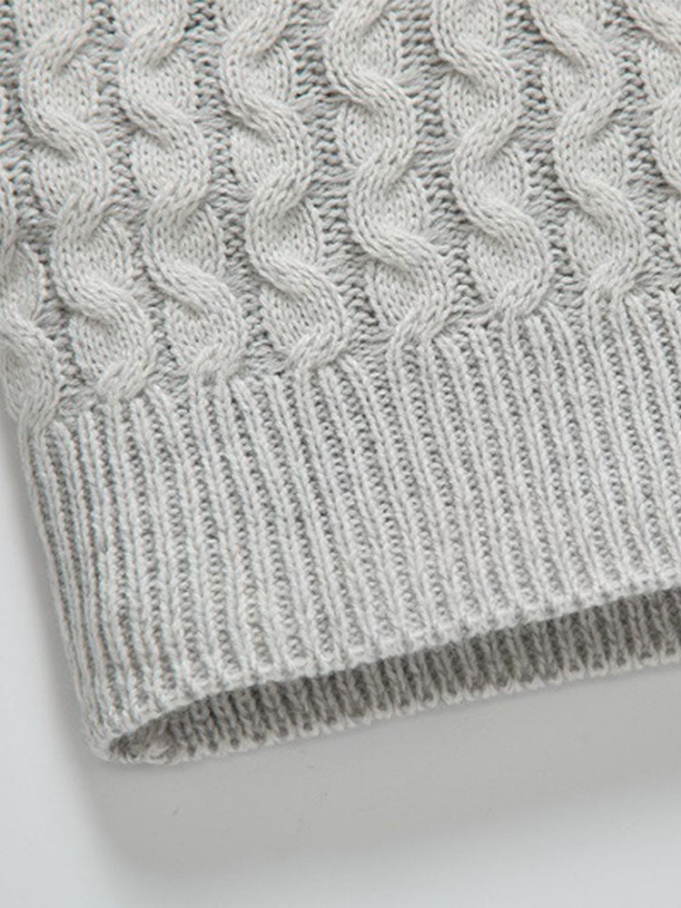 Guus | Gebreide jacquard coltrui met leren gespdetails