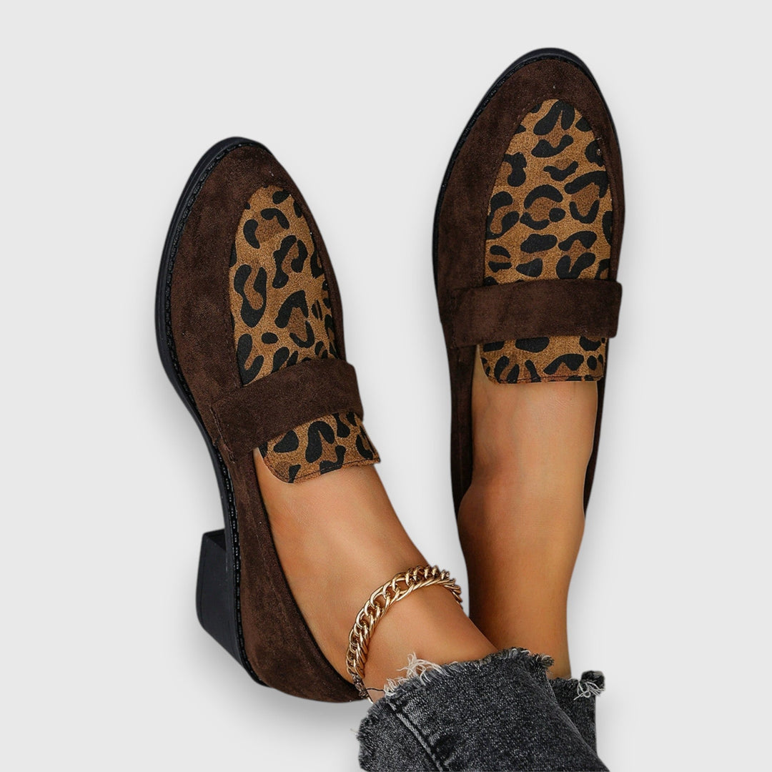 Margriet | Bruine loafer met dierenprint