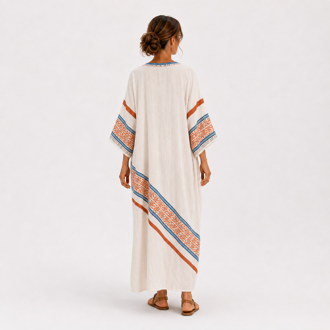Stijntje | Witte Kaftan met Etnisch Randmotief