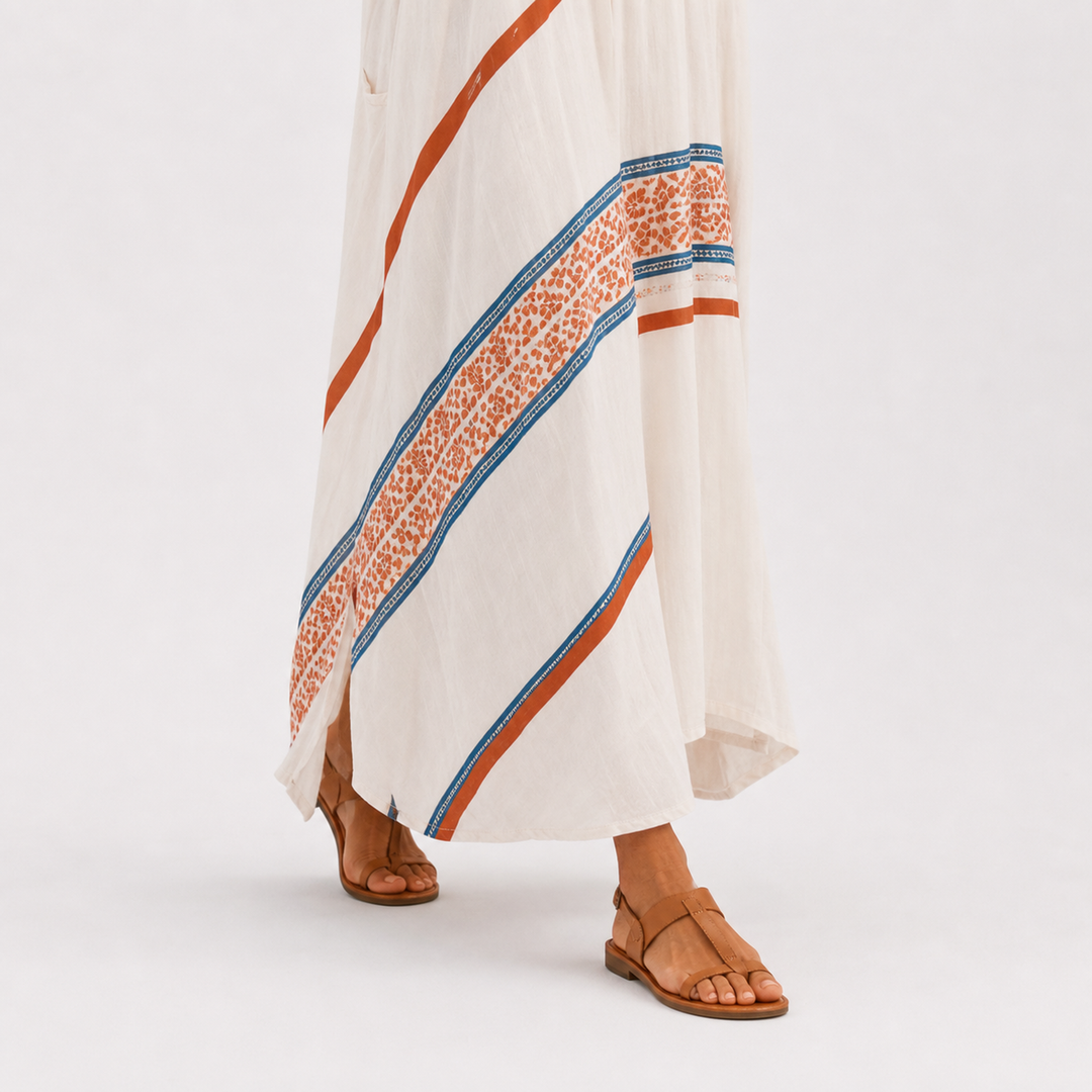 Stijntje | Witte Kaftan met Etnisch Randmotief