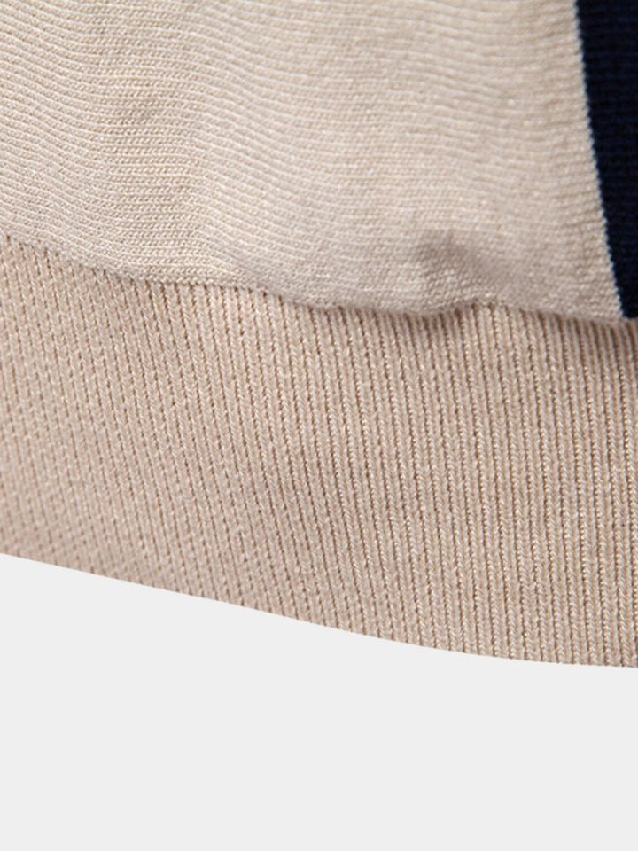 Corné | Beige polo met verticale retrostrepen