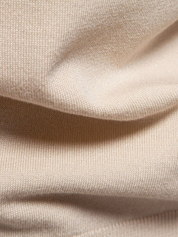 Corné | Beige polo met verticale retrostrepen