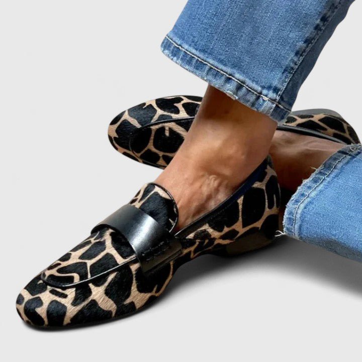 Yfke | Loafer met dierenprint en siergesp