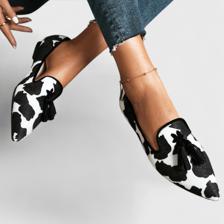 Fleur | Spitse loafer met grafische print en kwastjes