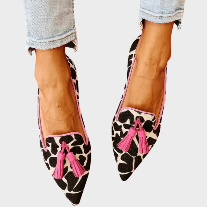 Fleur | Spitse loafer met grafische print en kwastjes
