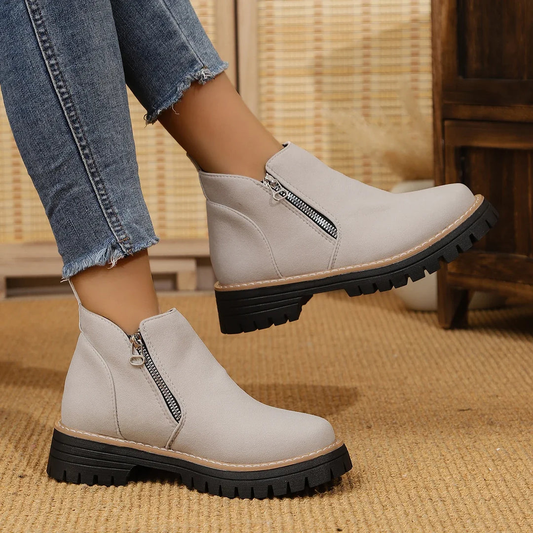 Frida Plateau-Enkellaars met Dikke Zool | Stabiel en comfortabel voor herfst en winter