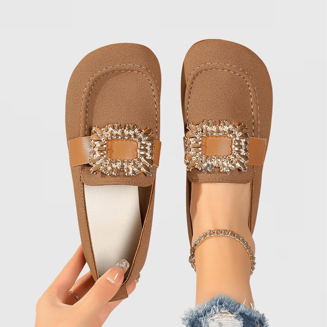 Jorien | Zwarte loafer met siergesp