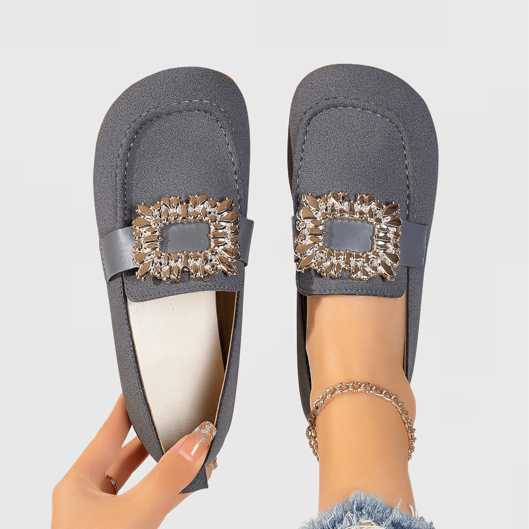 Jorien | Zwarte loafer met siergesp