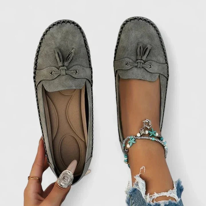 Truus | Donkerblauwe mocassin met sierstrik