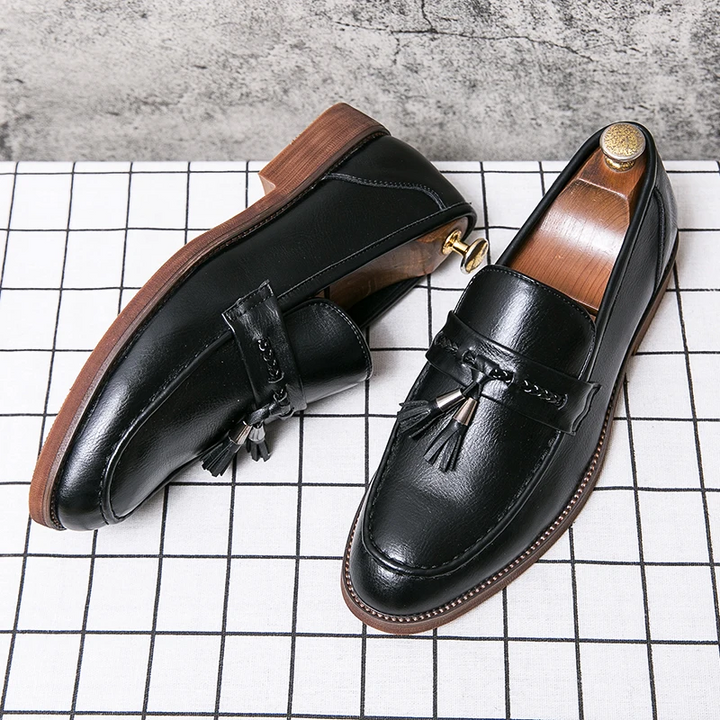 Kamiel | Leren loafers met kwastjes