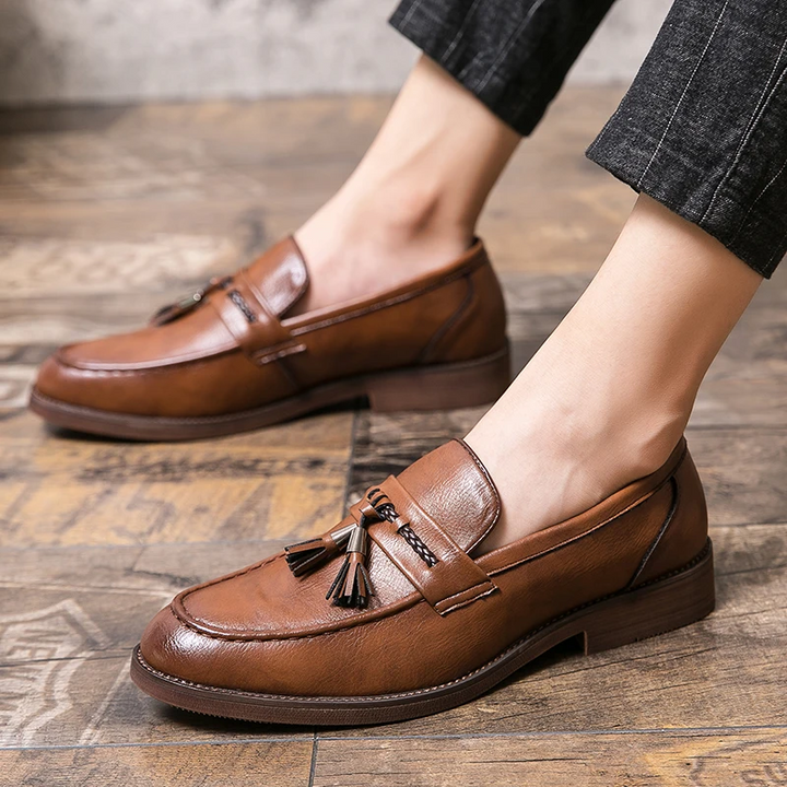 Kamiel | Leren loafers met kwastjes