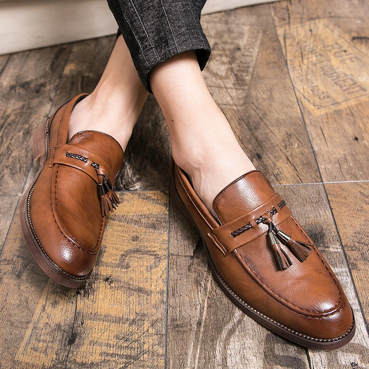 Kamiel | Leren loafers met kwastjes