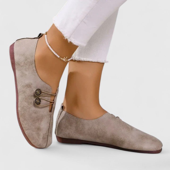Rozemarijn | Beige loafer met sierknoop