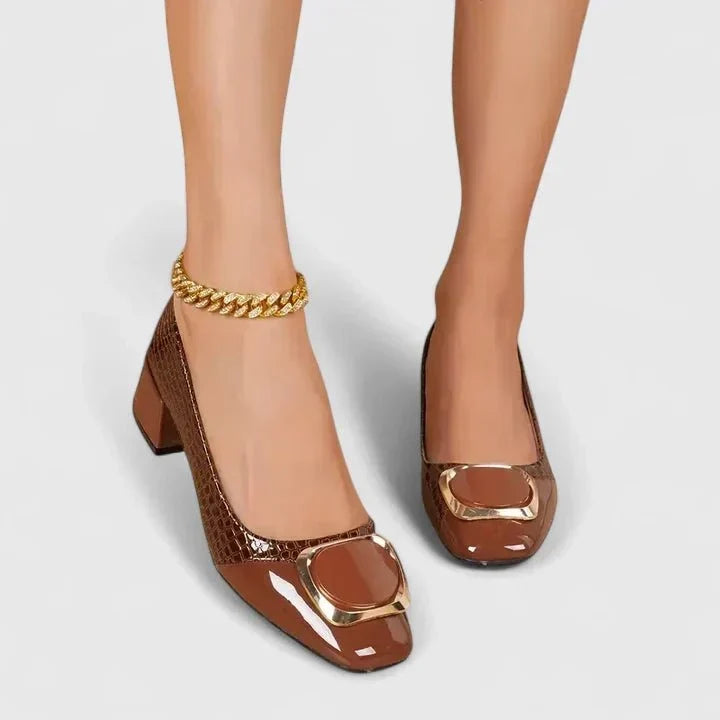 Suus | Zwarte krokoloafer met blokhak