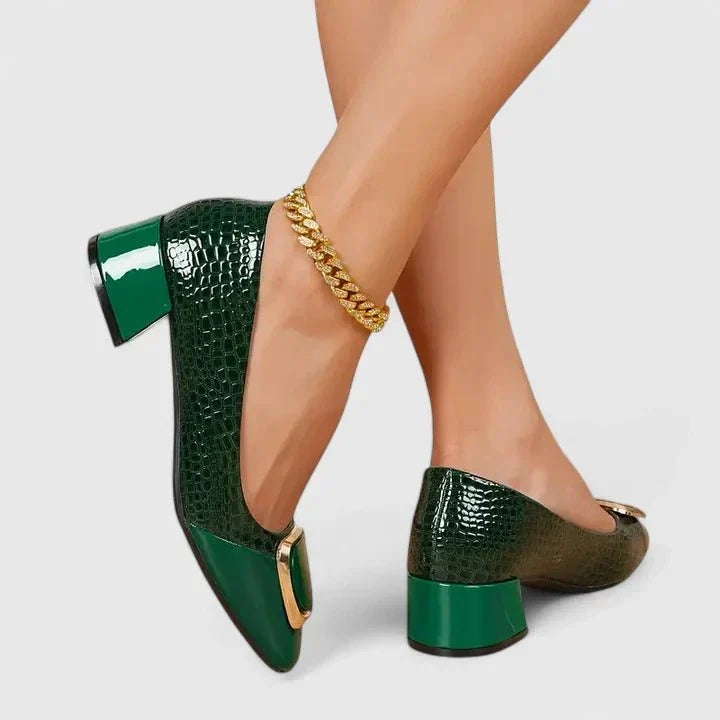 Suus | Zwarte krokoloafer met blokhak