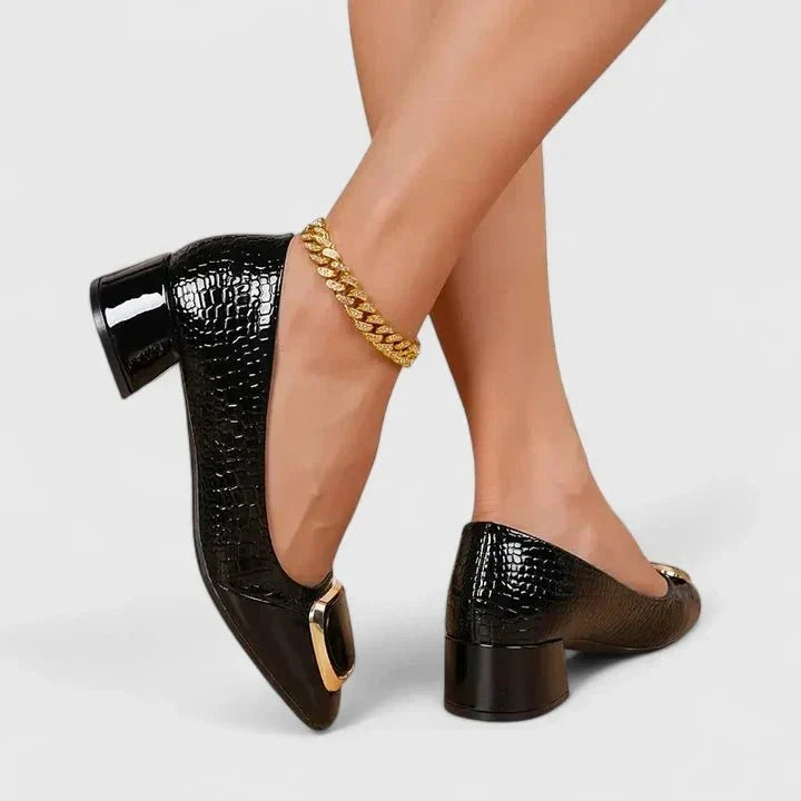 Suus | Zwarte krokoloafer met blokhak