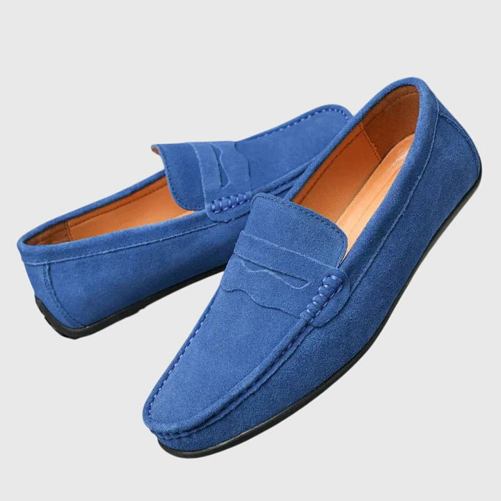 Tialda | Bordeauxrode mocassin met siernaden