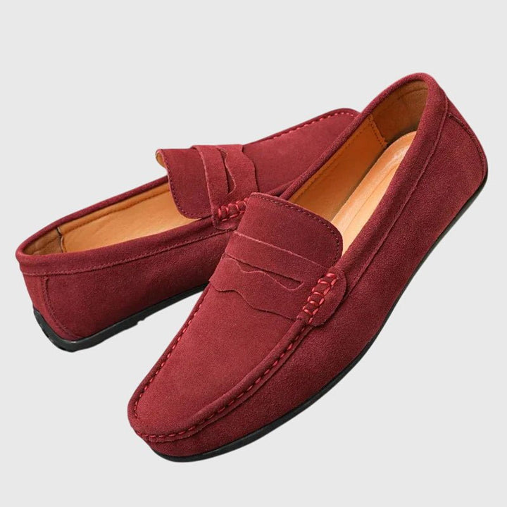 Tialda | Bordeauxrode mocassin met siernaden