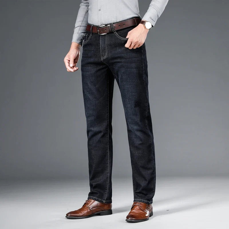 Wim | Klassieke jeans met rechte pijpen en stretch