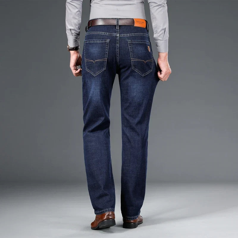 Wim | Klassieke jeans met rechte pijpen en stretch