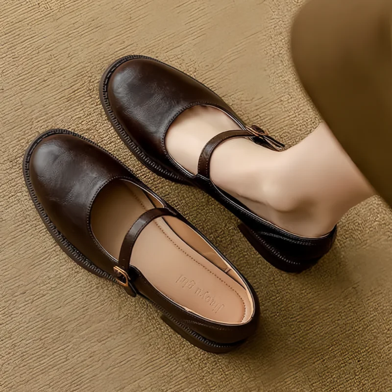 Femke | Tijdloze schoenen met bandje