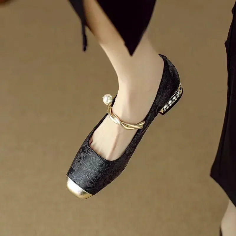 Marieke | Klassieke schoenen met bandje