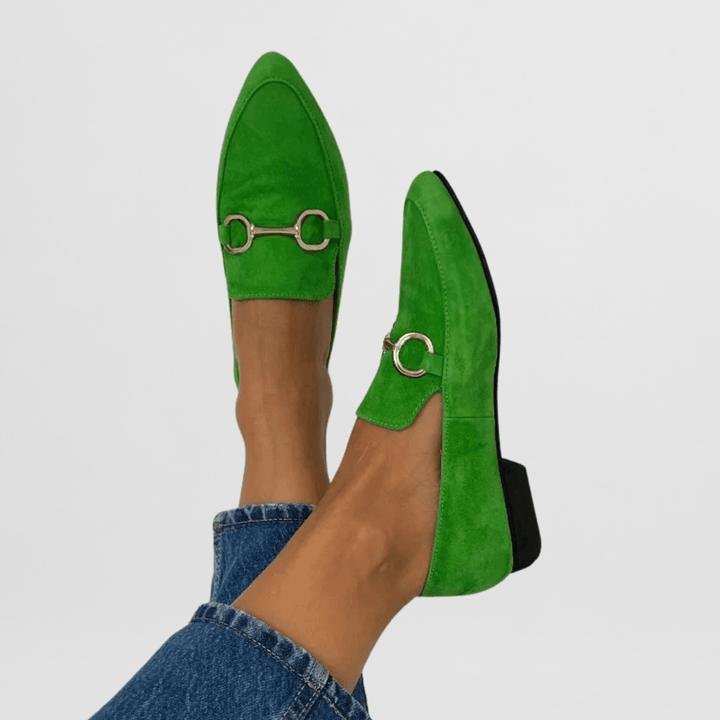 Pleun | Groene loafer met metalen gesp