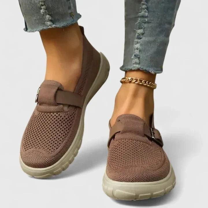 Nel | Zwarte comfortloafer van gebreid materiaal