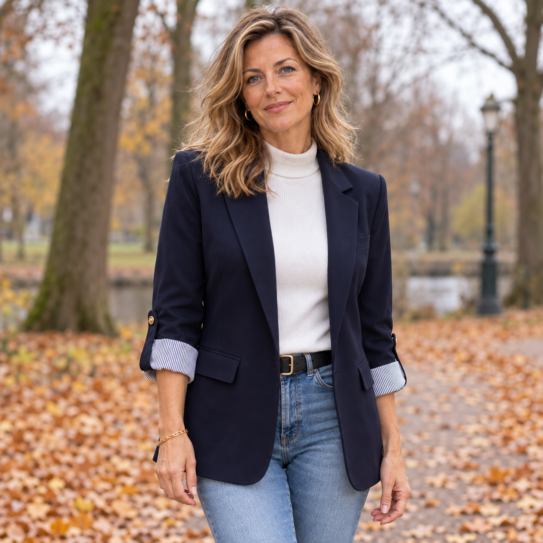 Aafke | Klassieke blazer met lichte knopen