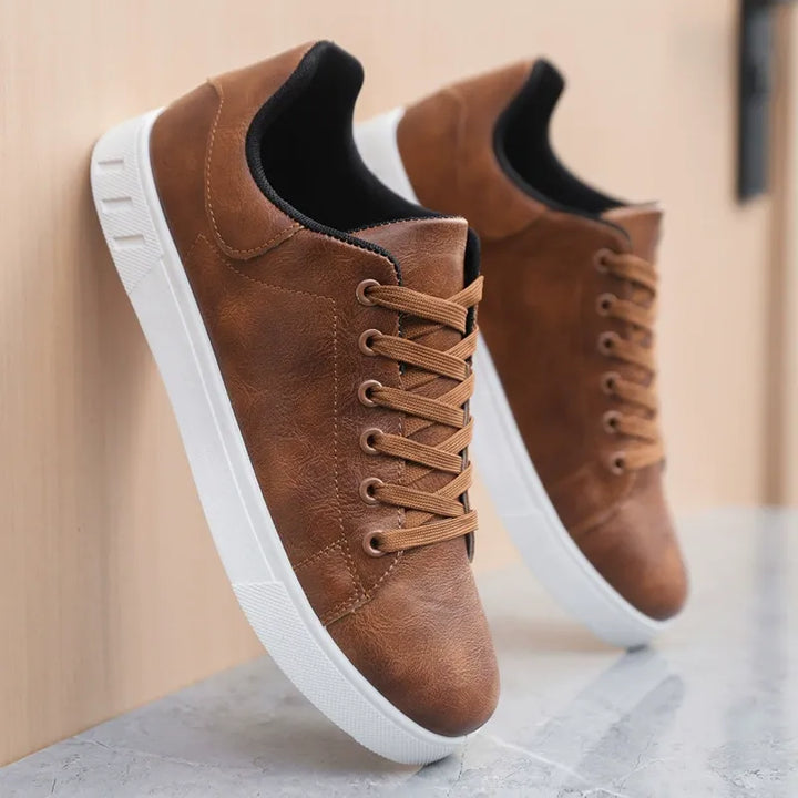 Dennis | Bruine lage sneakers