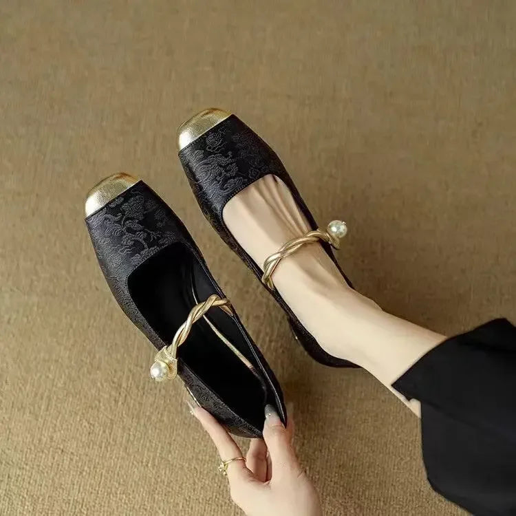 Marieke | Klassieke schoenen met bandje