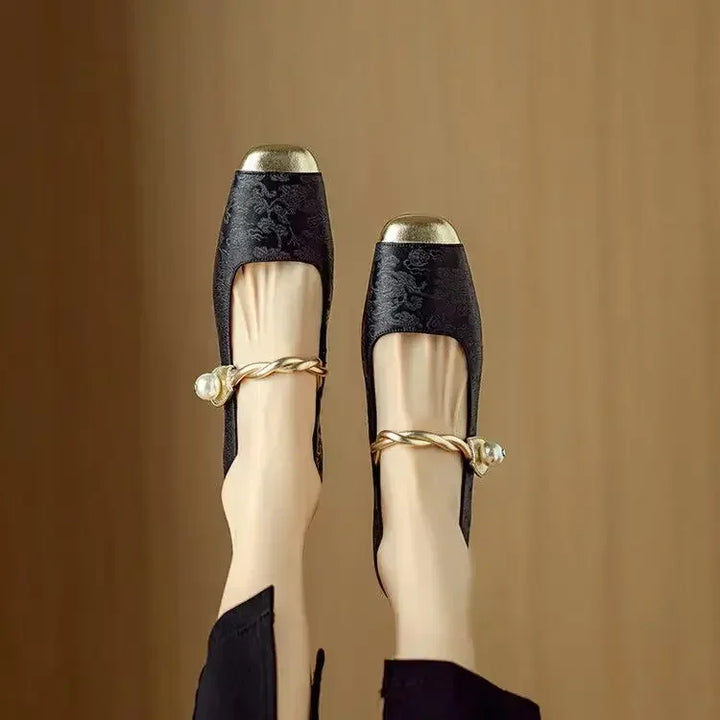 Marieke | Klassieke schoenen met bandje