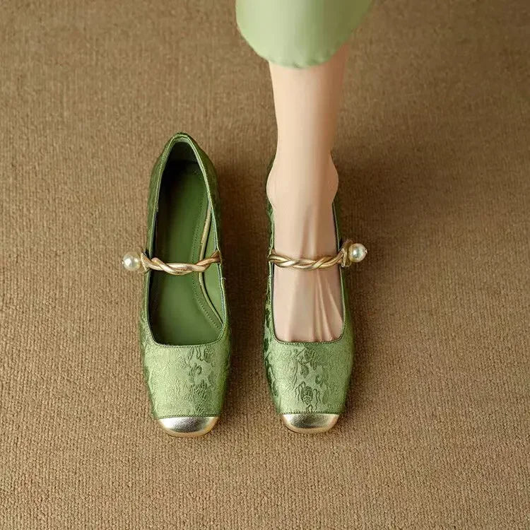 Marieke | Klassieke schoenen met bandje