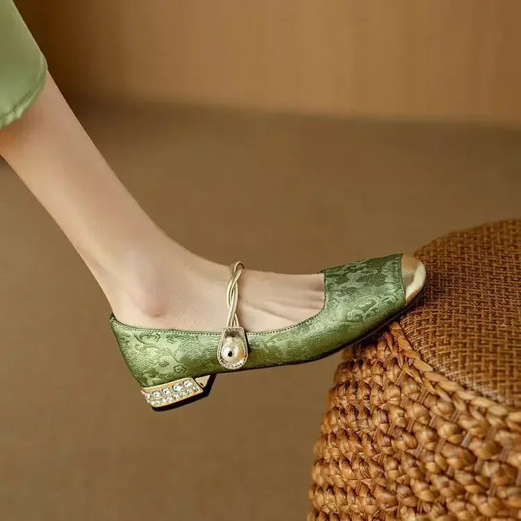 Marieke | Klassieke schoenen met bandje