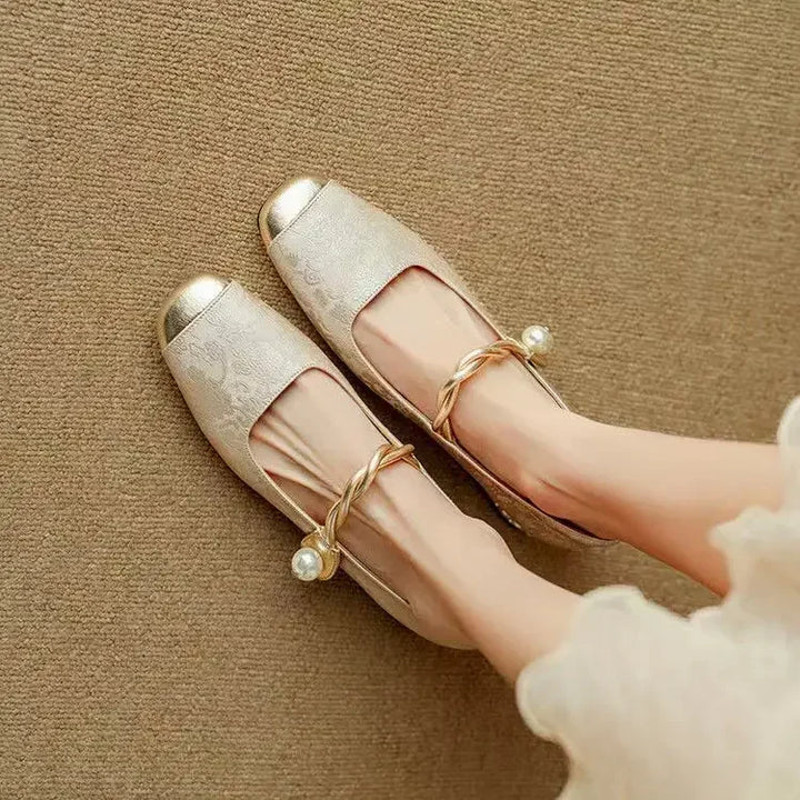 Marieke | Klassieke schoenen met bandje