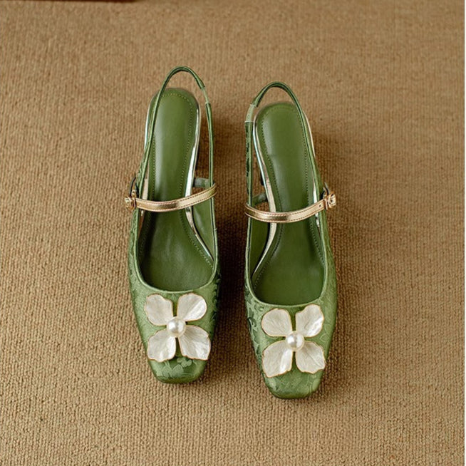 Machteld | Elegante damesschoenen met bloemdetail
