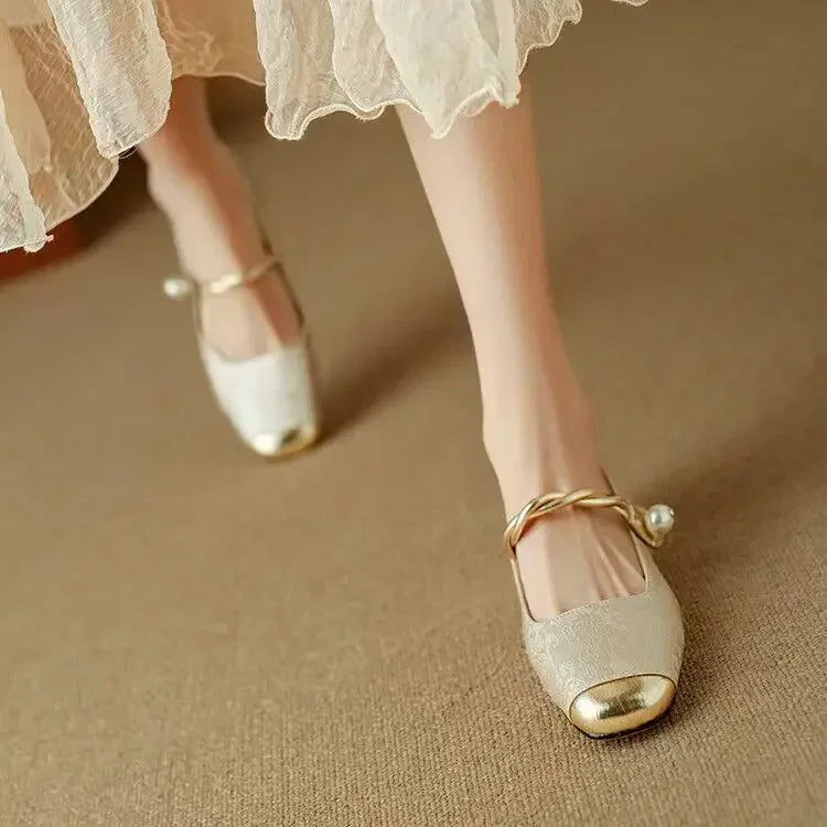 Marieke | Klassieke schoenen met bandje