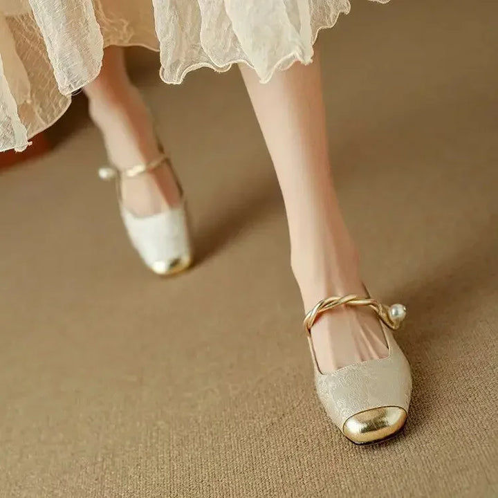 Marieke | Klassieke schoenen met bandje