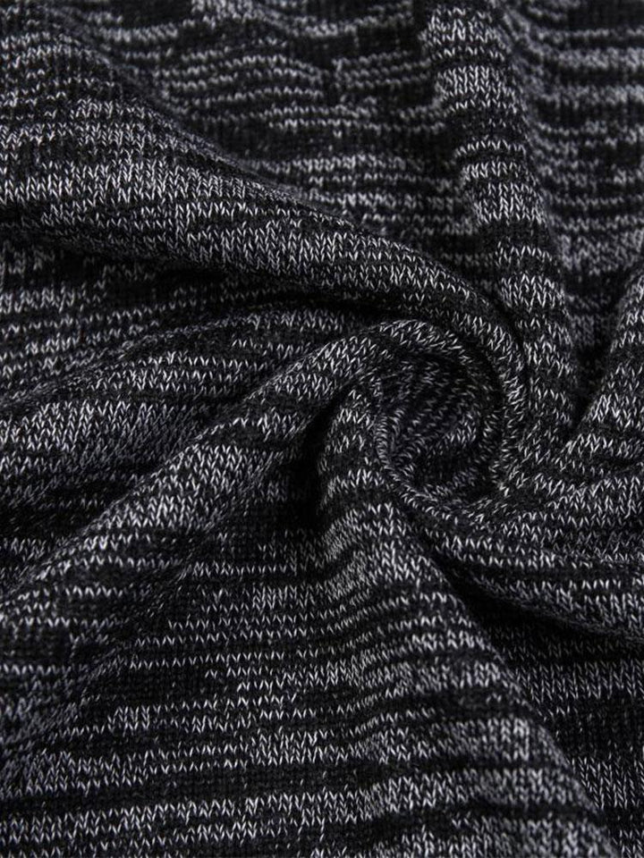 David | Slim-fit gebreide trui met capuchon