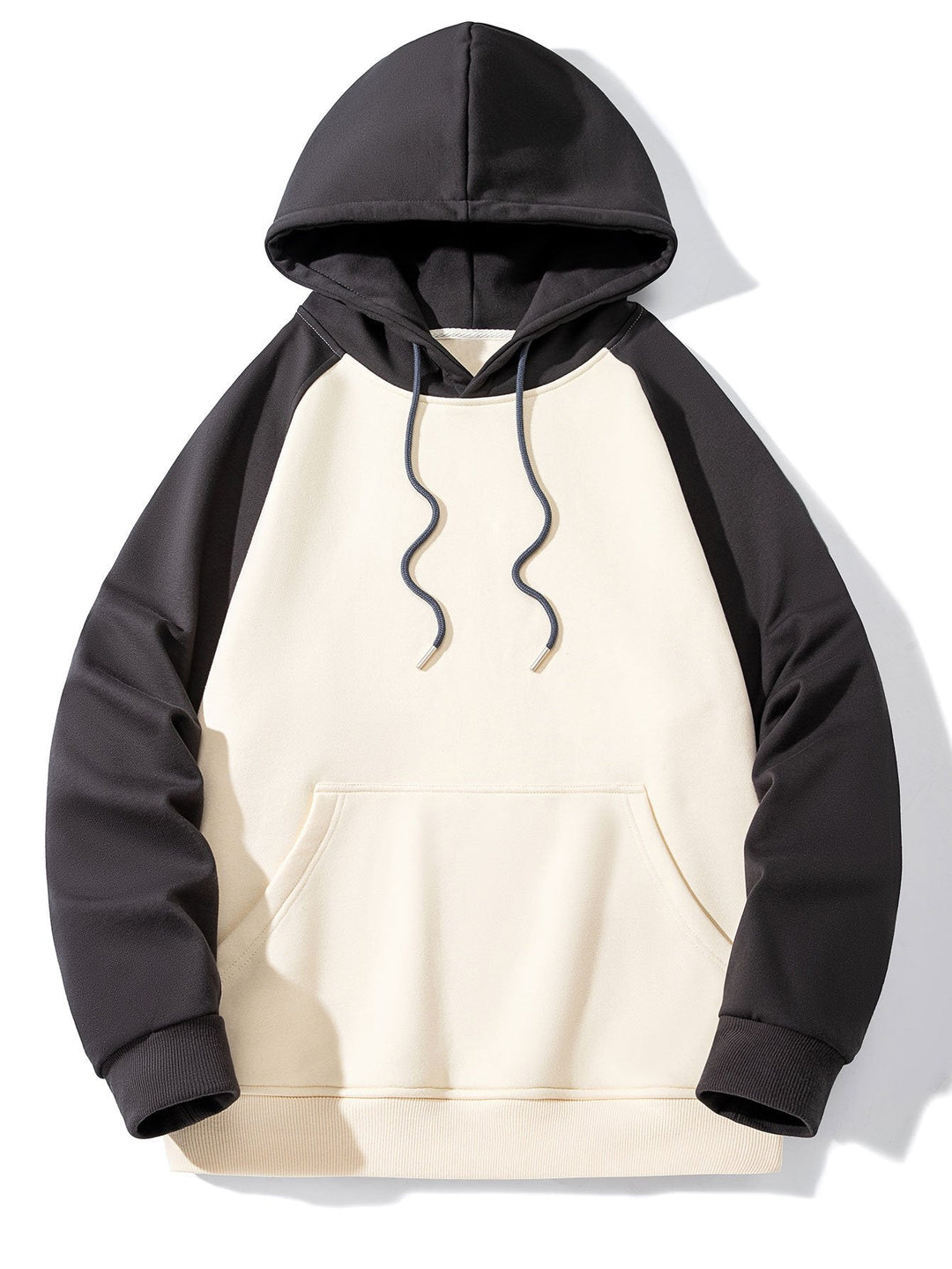 Dolf | Raglanhoodie met patchworkdetails