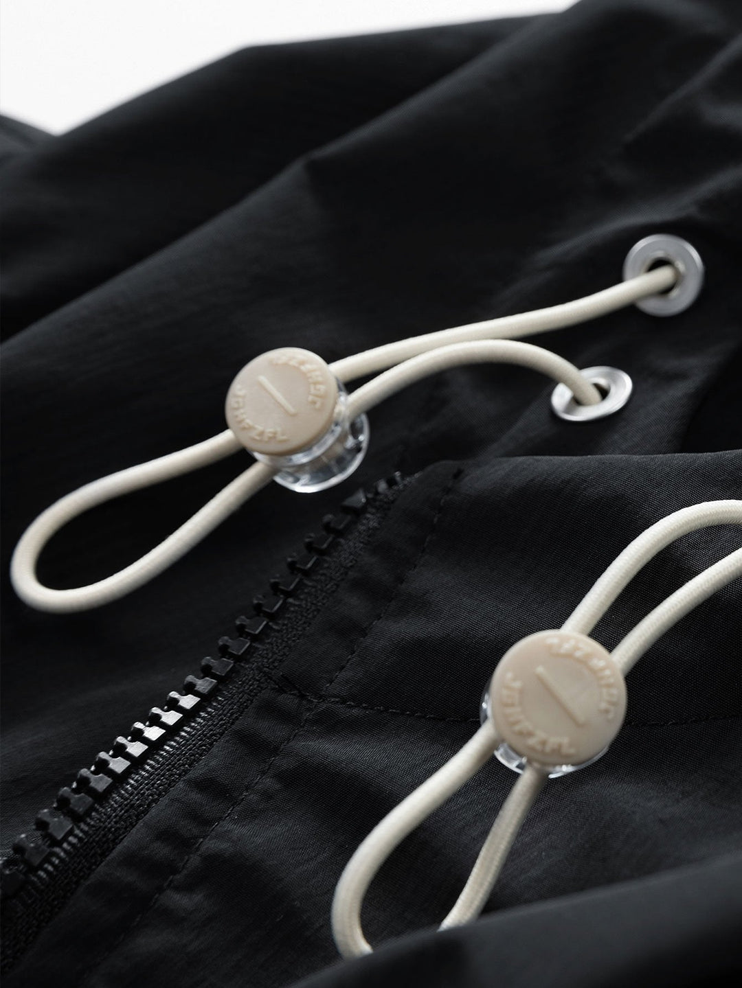 Bart | Nylon windjack met capuchon en halve rits