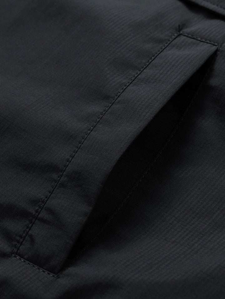 Bart | Nylon windjack met capuchon en halve rits