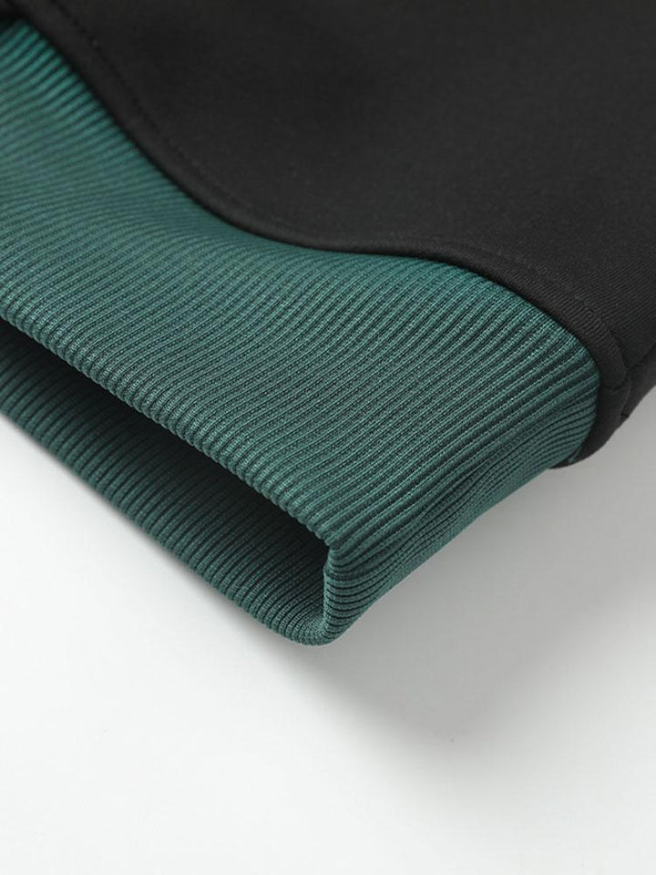 Levi | Sweater met patchworkdetails en kleurvlakken