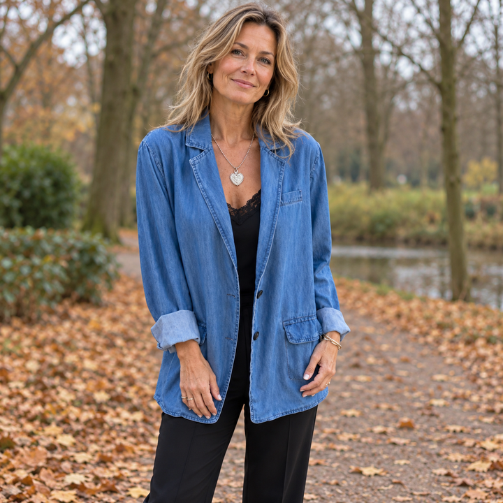 Karin | Spijkerjasje met blazerlook