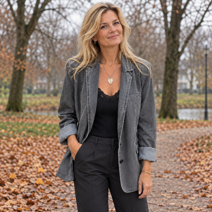 Karin | Spijkerjasje met blazerlook